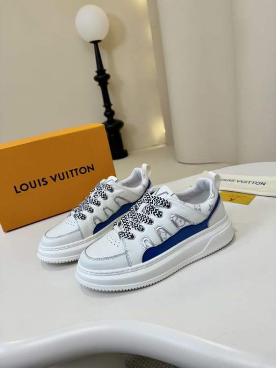 Picture of Louis Vuitton Shoes _SKULVsz38-44hnq111415781